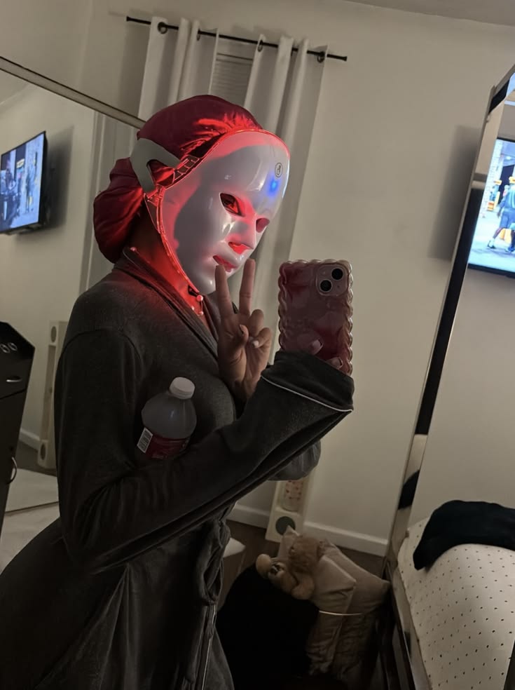 Lumière LED Face Therapy Mask